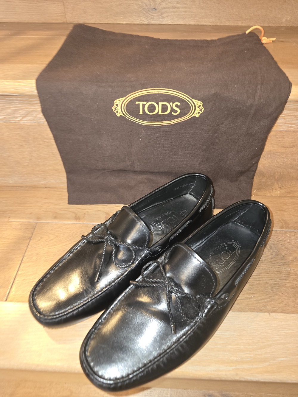 TOD'S Men's Black Leather Driving Loafer
